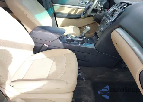 2016 Ford Explorer z USA, uszkodzony, nr VIN 1FM5K8B81GGB00512